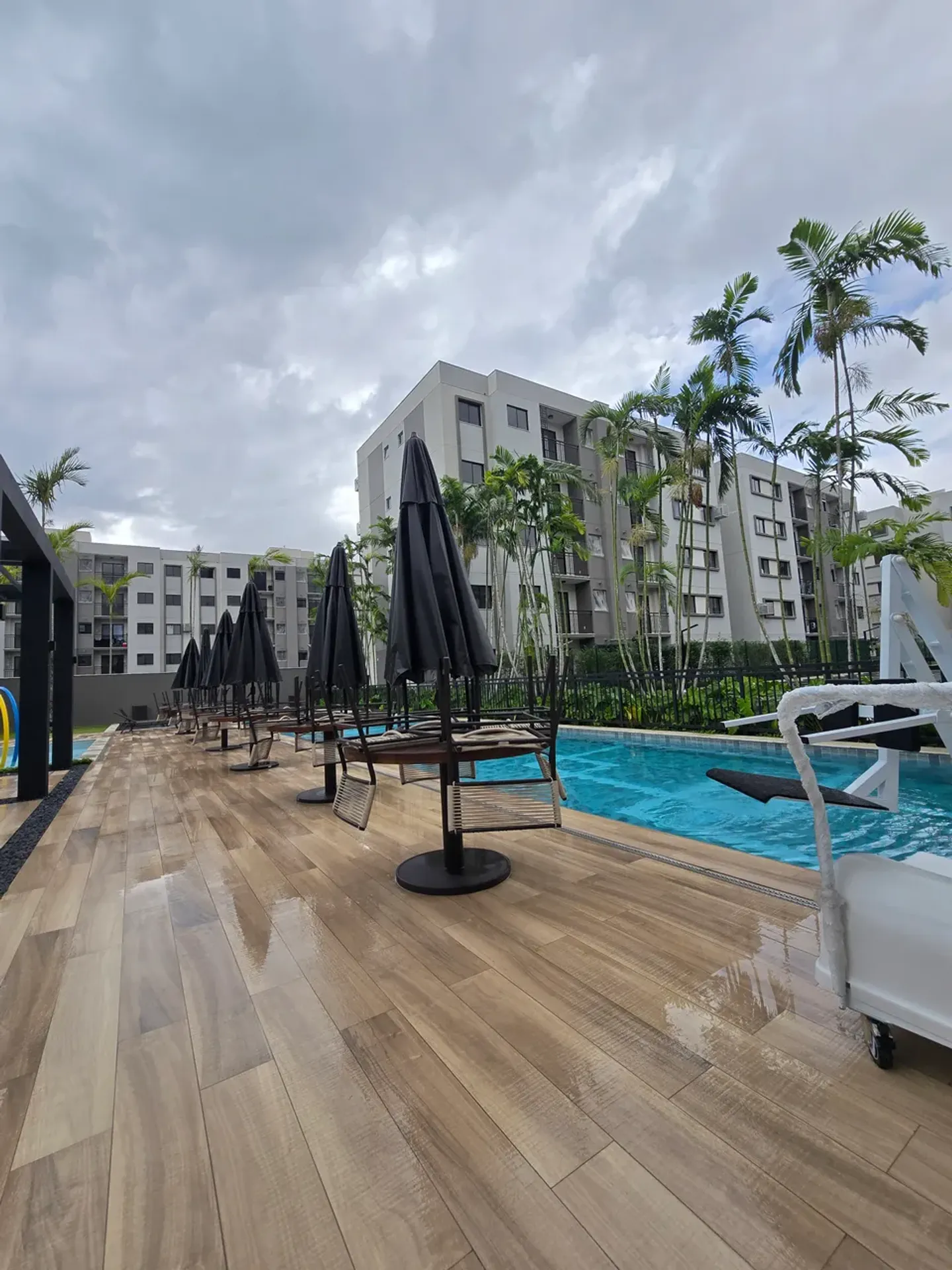 Garden apartment with 2 bedrooms and 1 bathroom — photo 22
