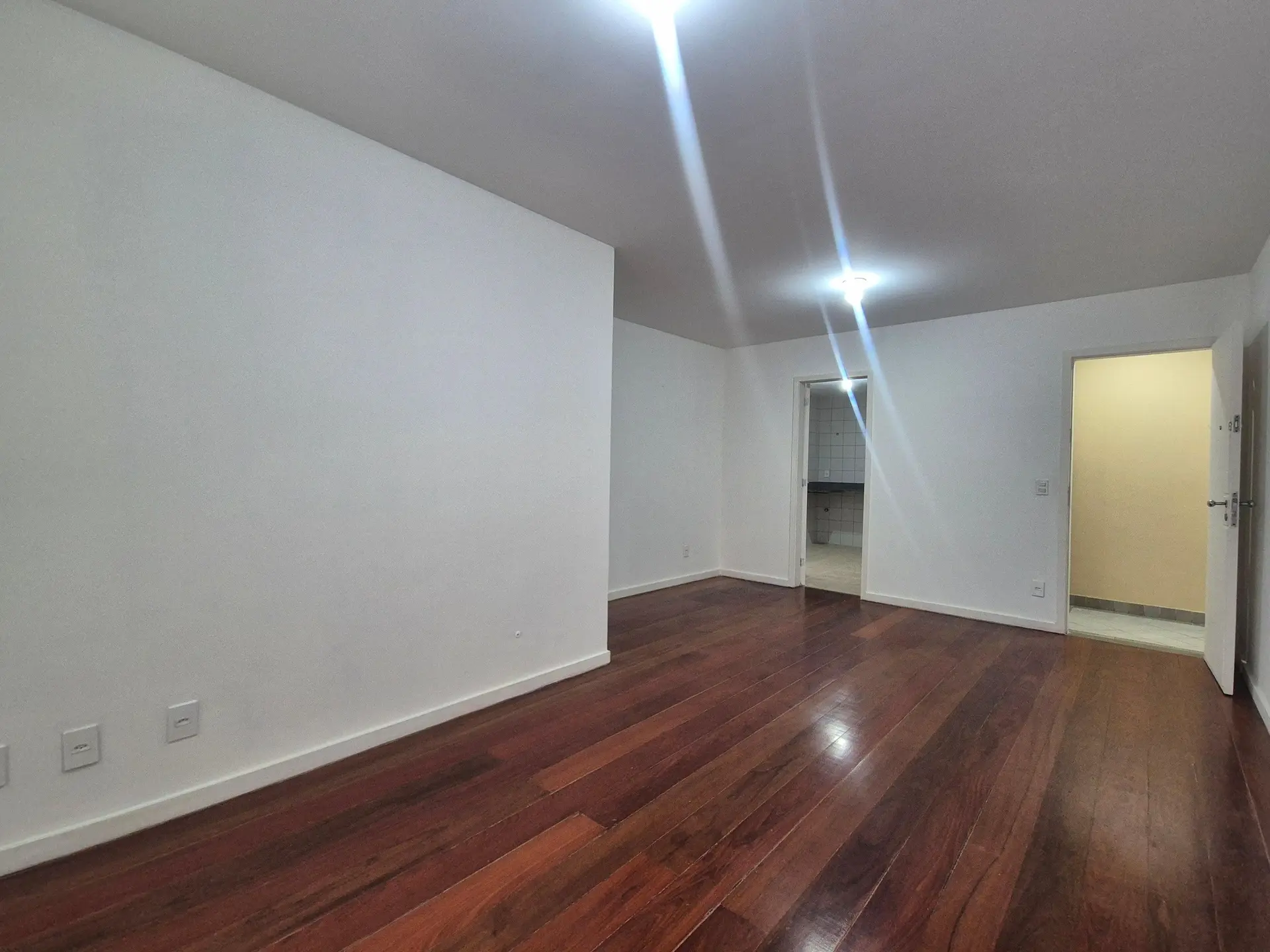Apartamento sem mobília com 2 quartos e 2 vagas — photo 8