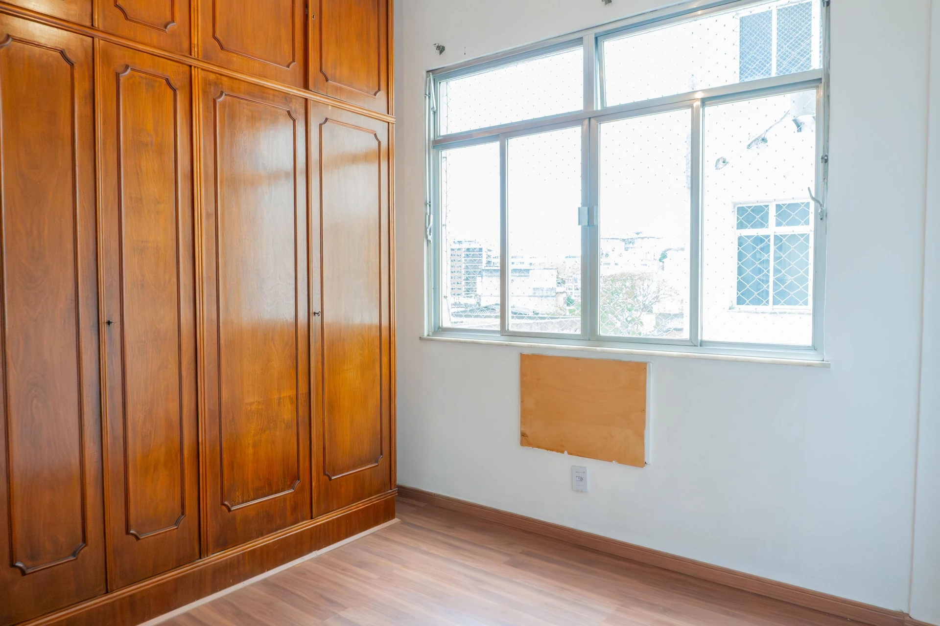 Apartment with 2 bedrooms and a balcony — photo 11