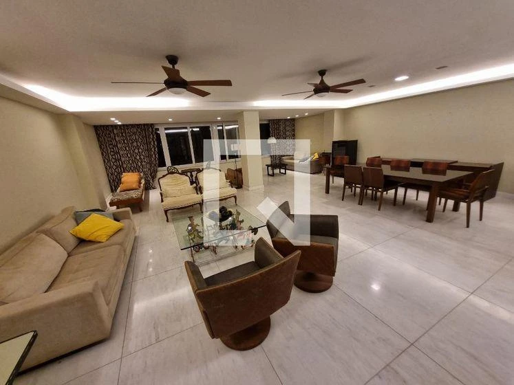 Washing machine in a 3-bedroom apartment, 300 m² — photo 9