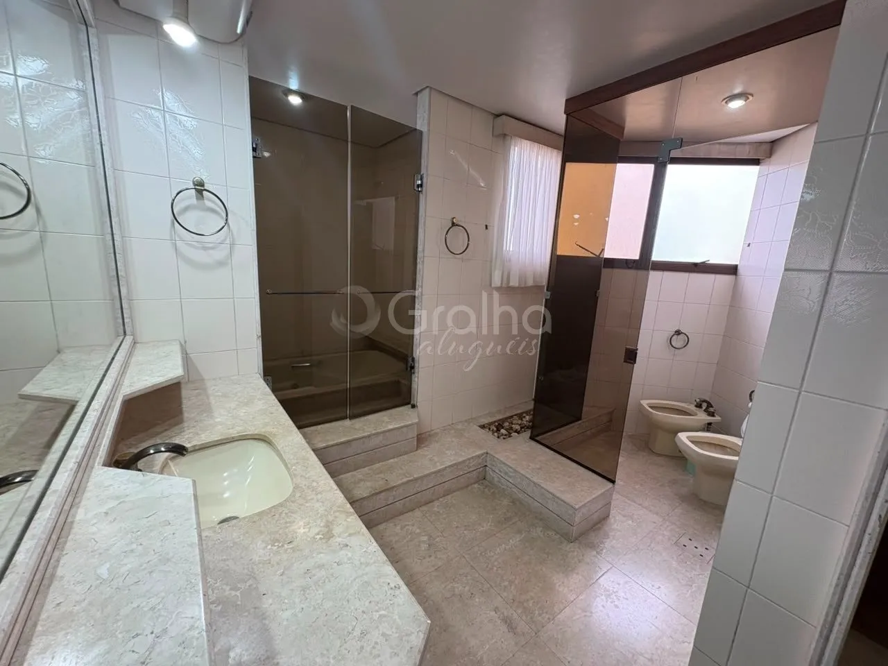 3-bedroom apartment with 446 m² and 2 parking spots — photo 47