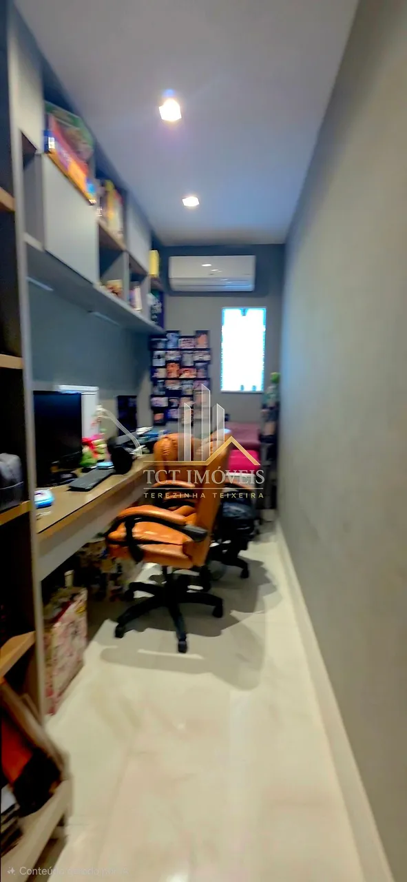 4-bedroom apartment with open-plan kitchen to the living area — photo 12