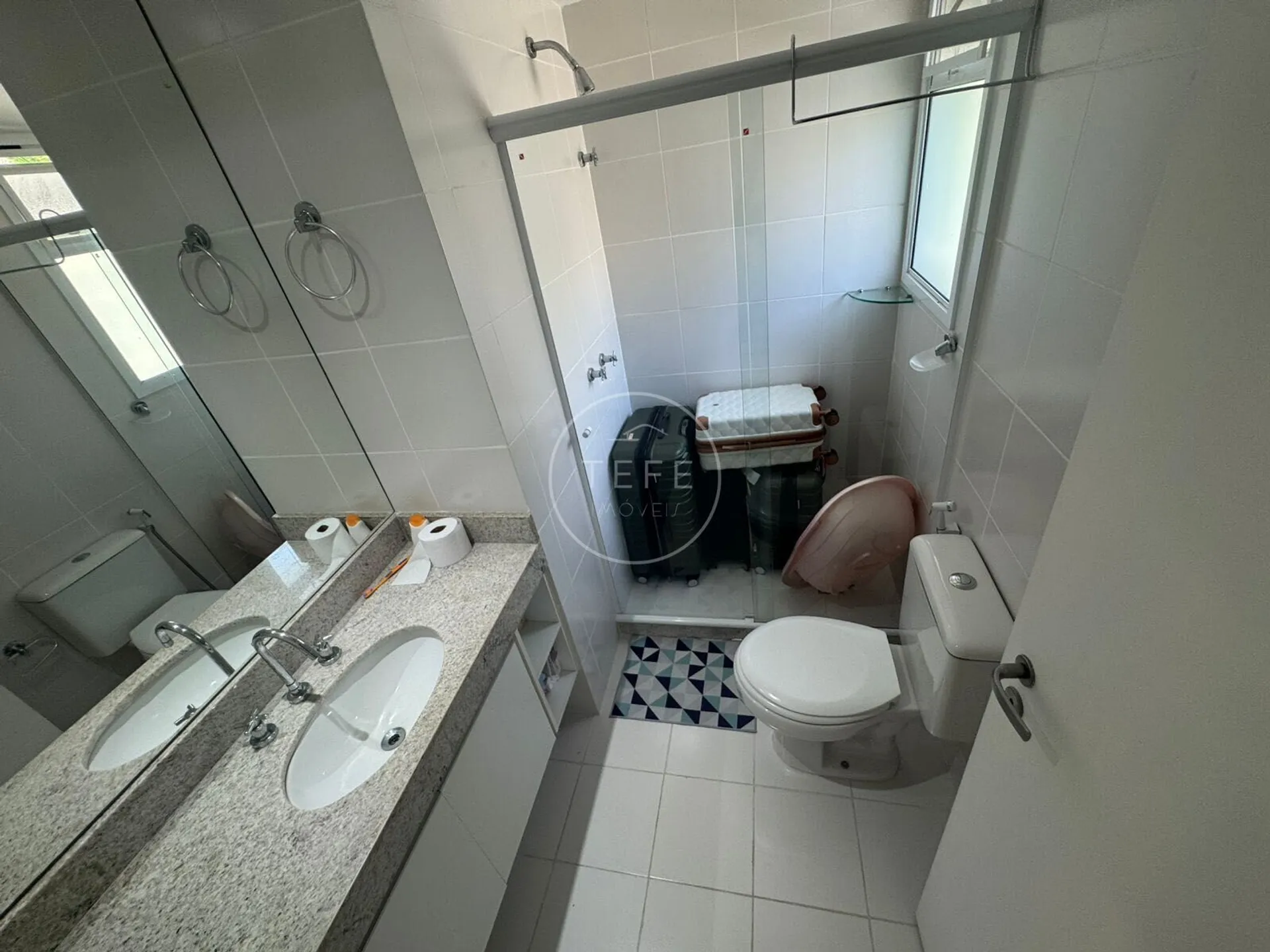 House for rent with 5 suites and 290 m² — photo 40