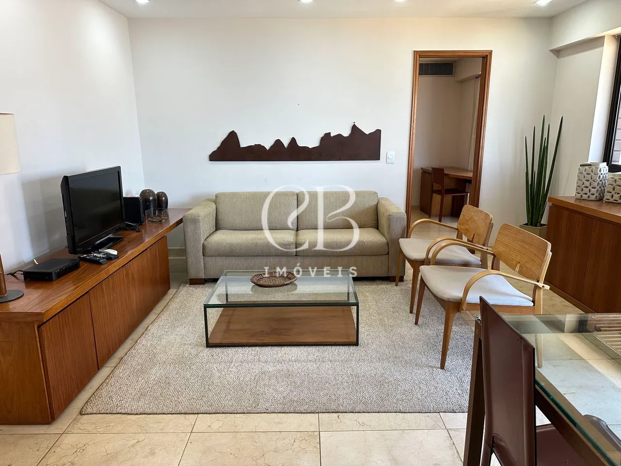 Furnished 2-bedroom apartment with 2 bathrooms — photo 6