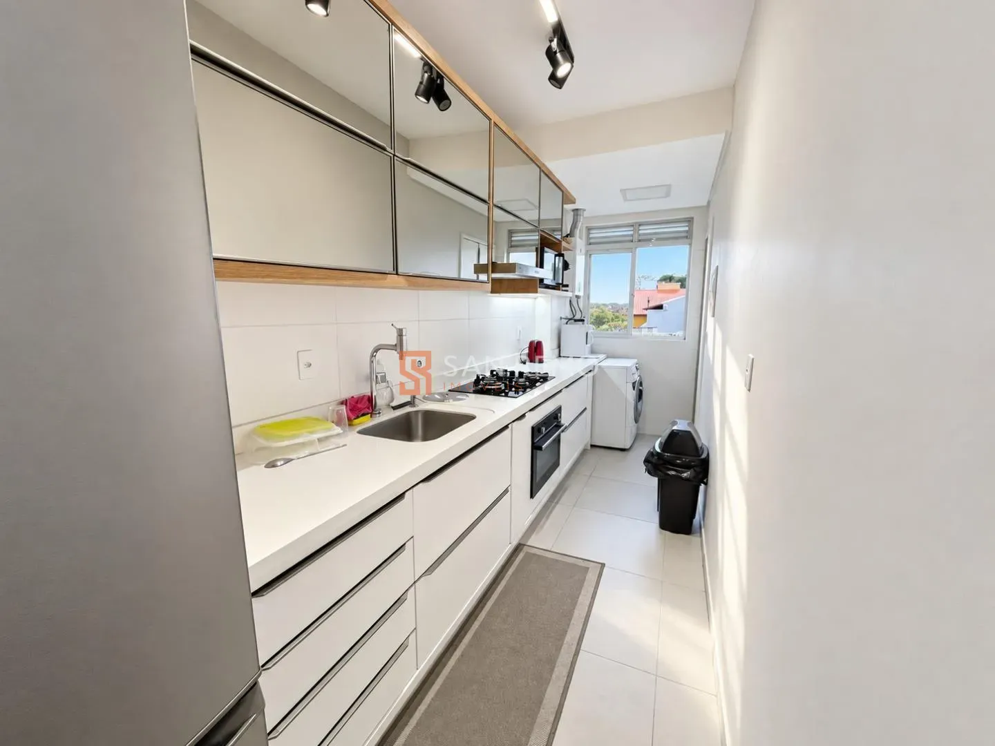 Furnished 3-bedroom apartment with 110 m² and suite — photo 2