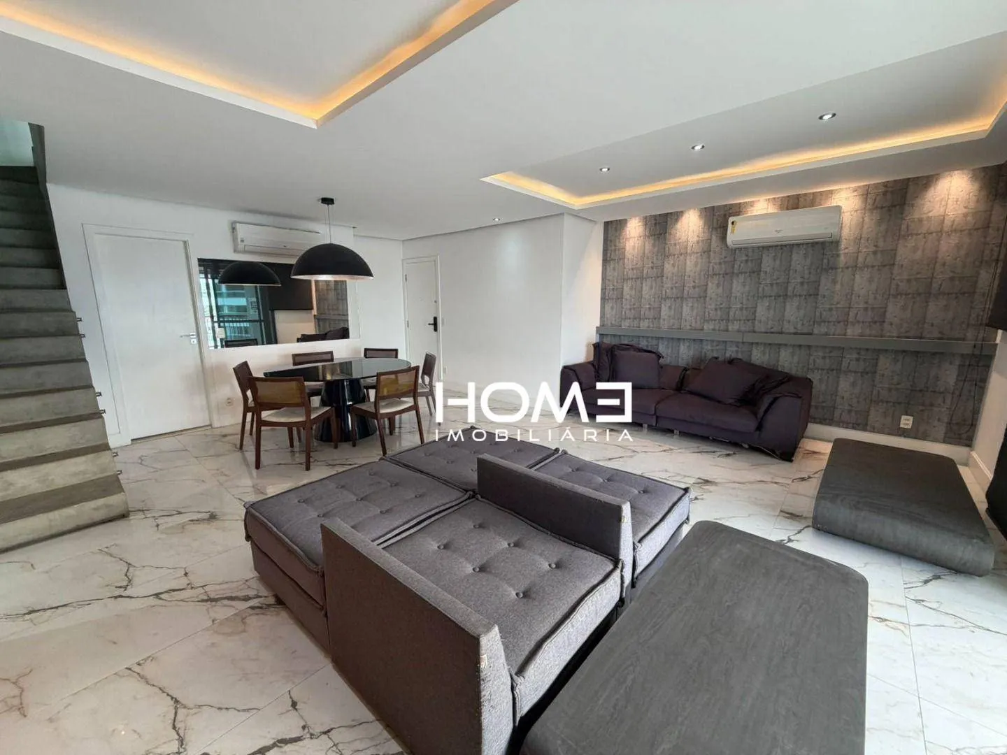 Furnished apartment, 365 m², with floor-to-ceiling windows — photo 25