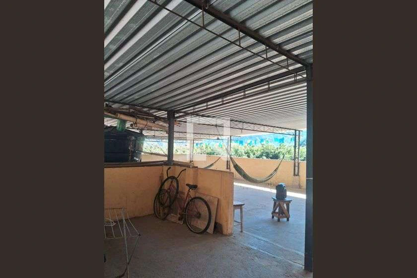 Estúdio de 25 m² com banheiro em box de vidro — photo 2