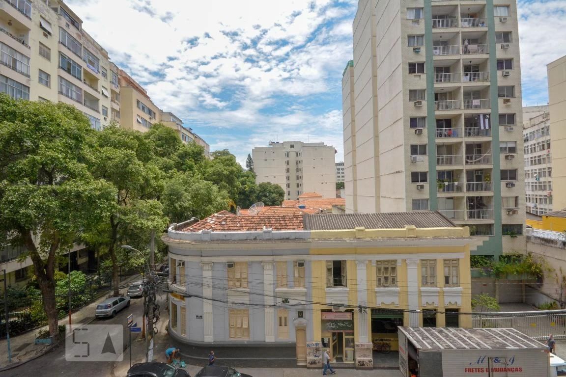 2-bedroom apartment with a bathtub in Rio de Janeiro — photo 24