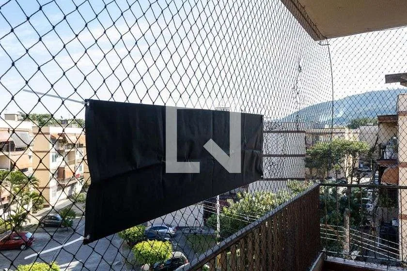 Apartamento de 2 quartos em condomínio com piscina — photo 4