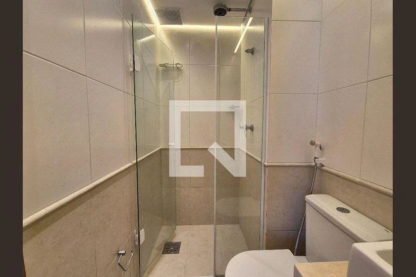 Furnished 3-bedroom apartment with balcony and views — photo 37