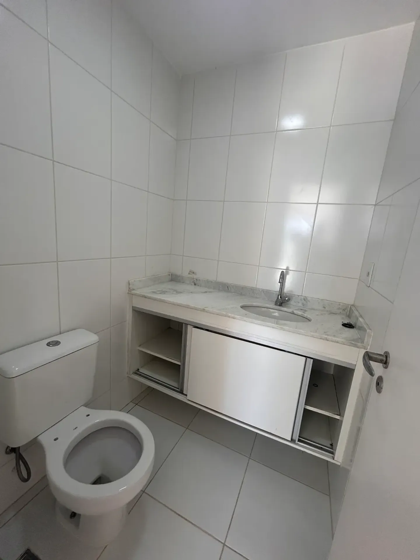 3-bedroom apartment with a mountain view in Rio de Janeiro — photo 2