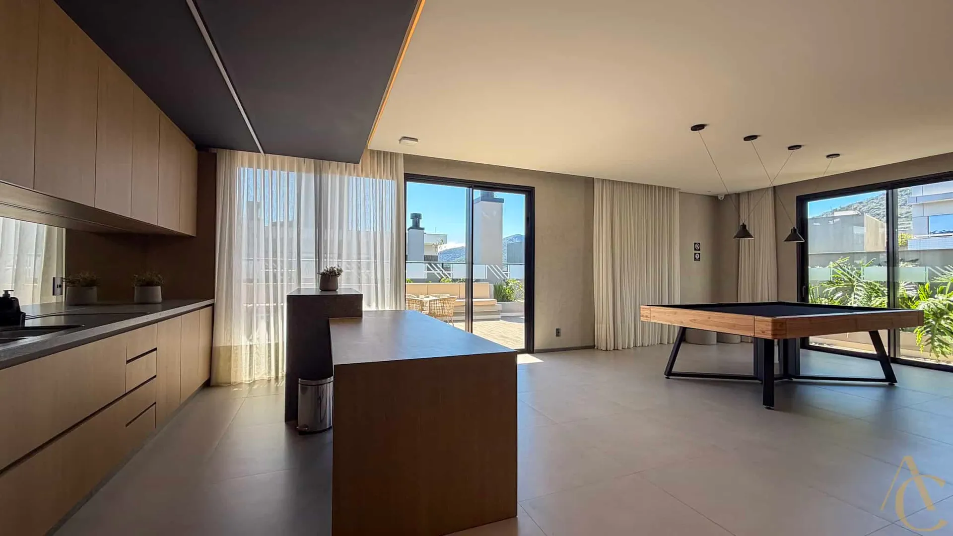 Glass-enclosed balcony in a 2-bedroom apartment, 69 m² — photo 11