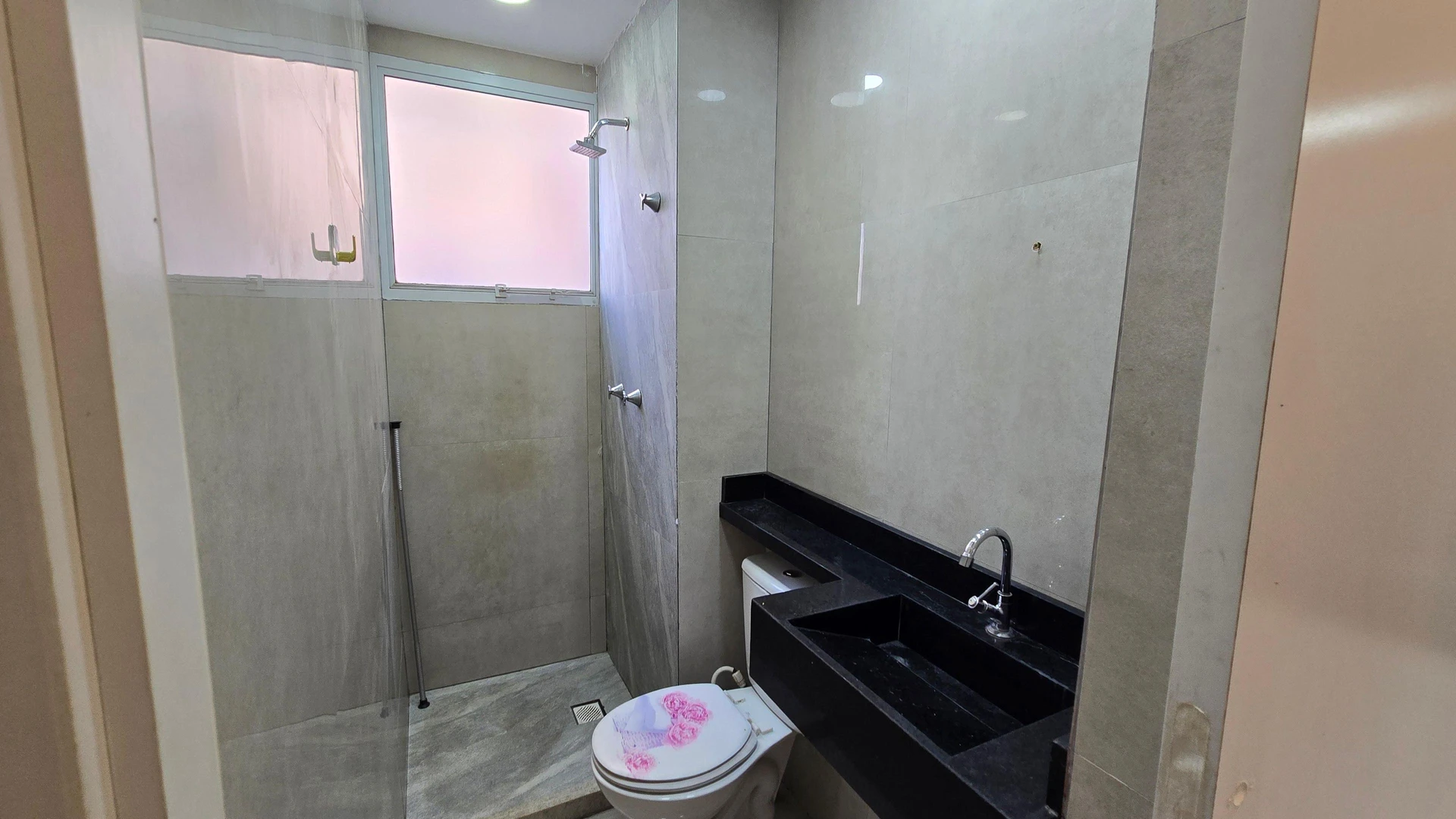 Apartamento de 2 dormitorios con 1 plaza de parking — photo 32