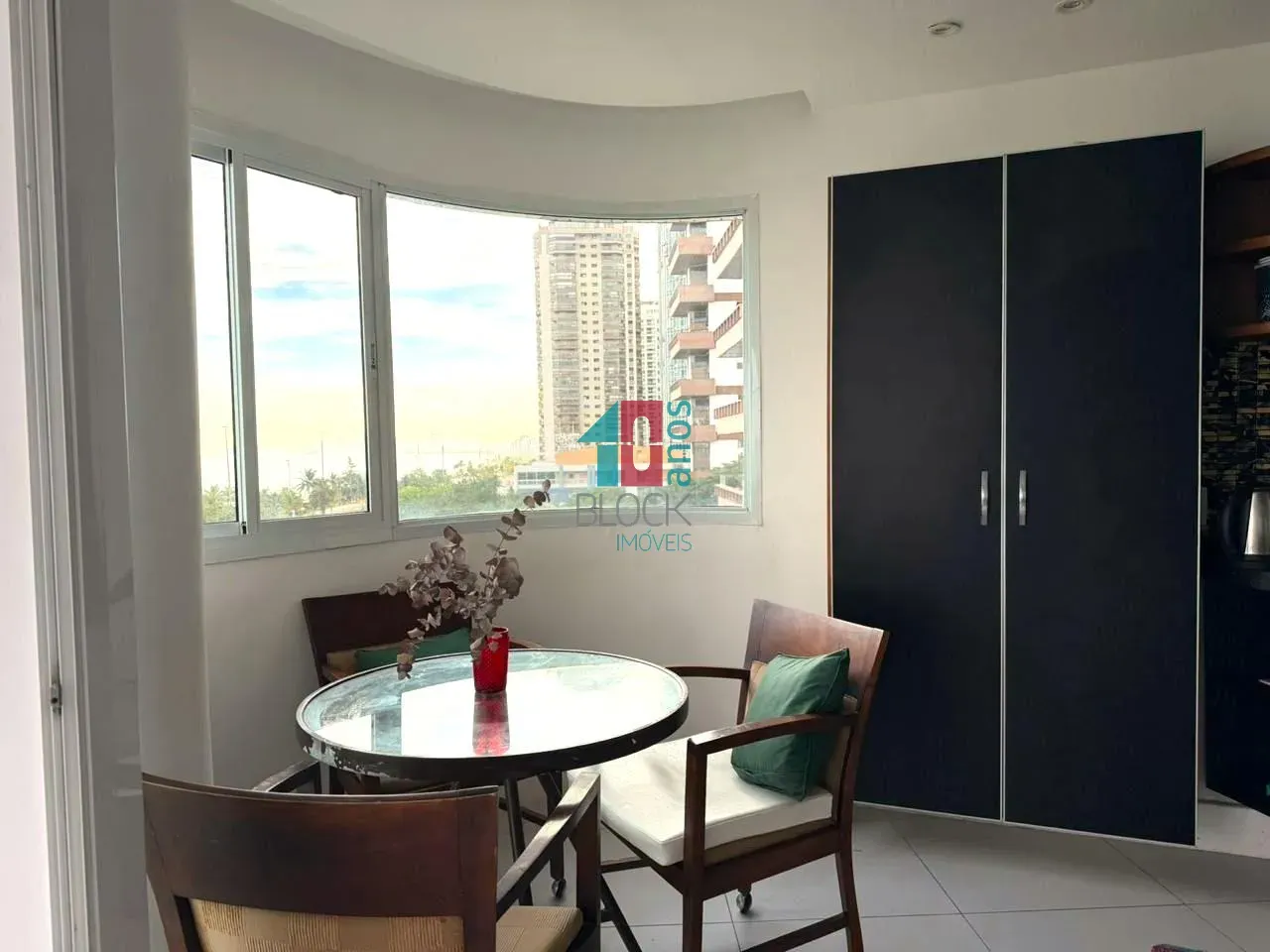 Furnished 2-bedroom apartment with a closed kitchen — photo 10