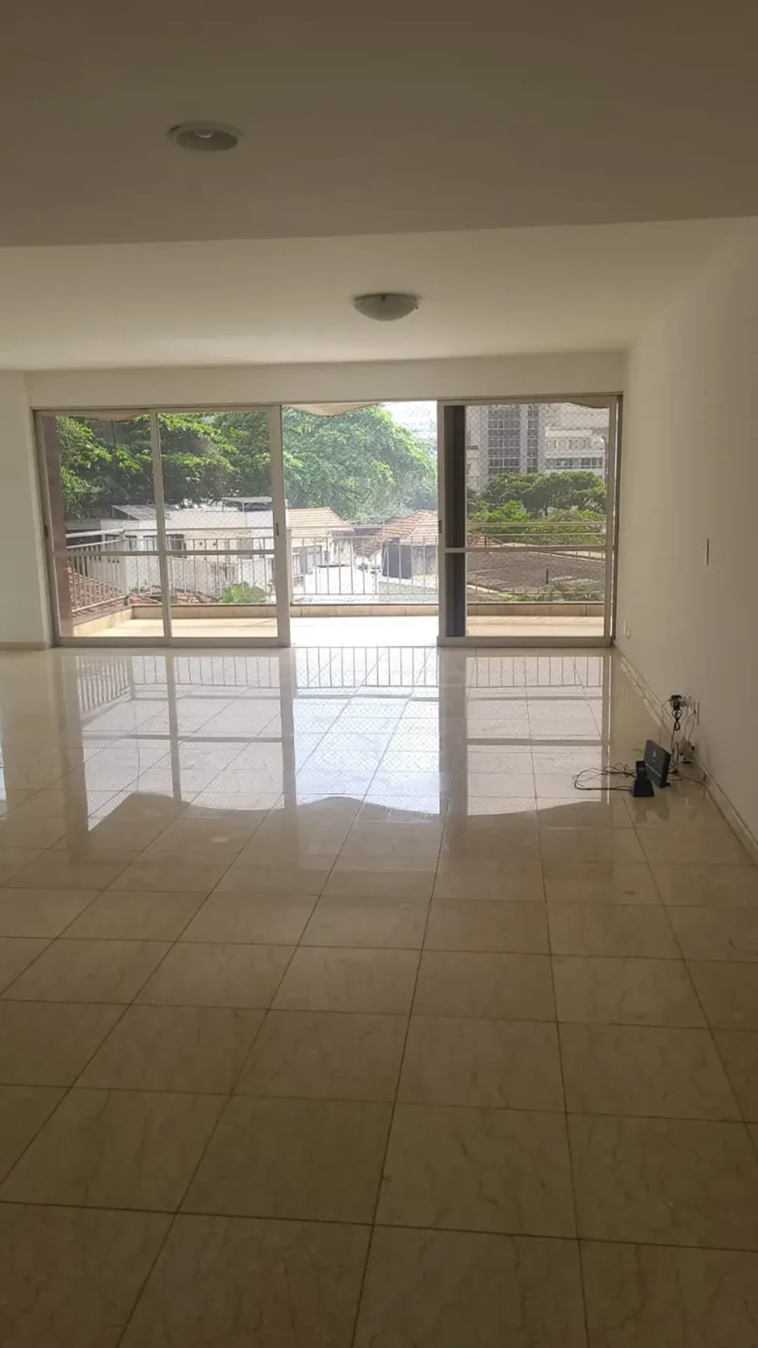 3-bedroom apartment with a bathtub in Rio de Janeiro — photo 7