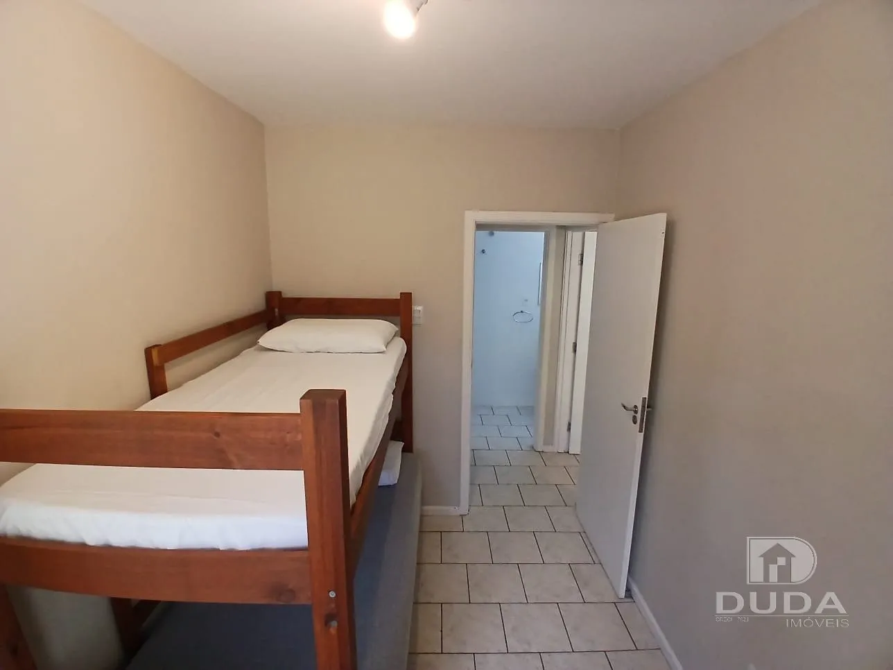 2-bedroom apartment with a washing machine in Florianópolis — photo 7