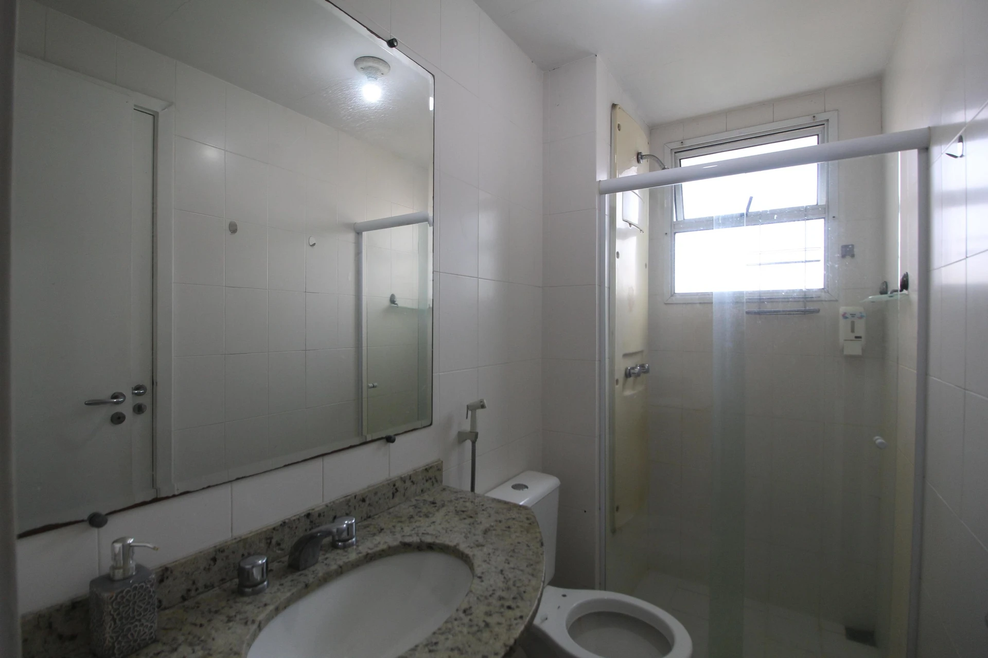 Furnished apartment, 80 m², with a washing machine — photo 17