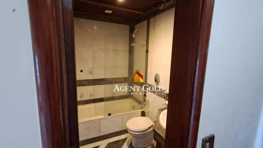 Rental house 700 m² with 5 en-suite bedrooms and 11 baths — photo 26