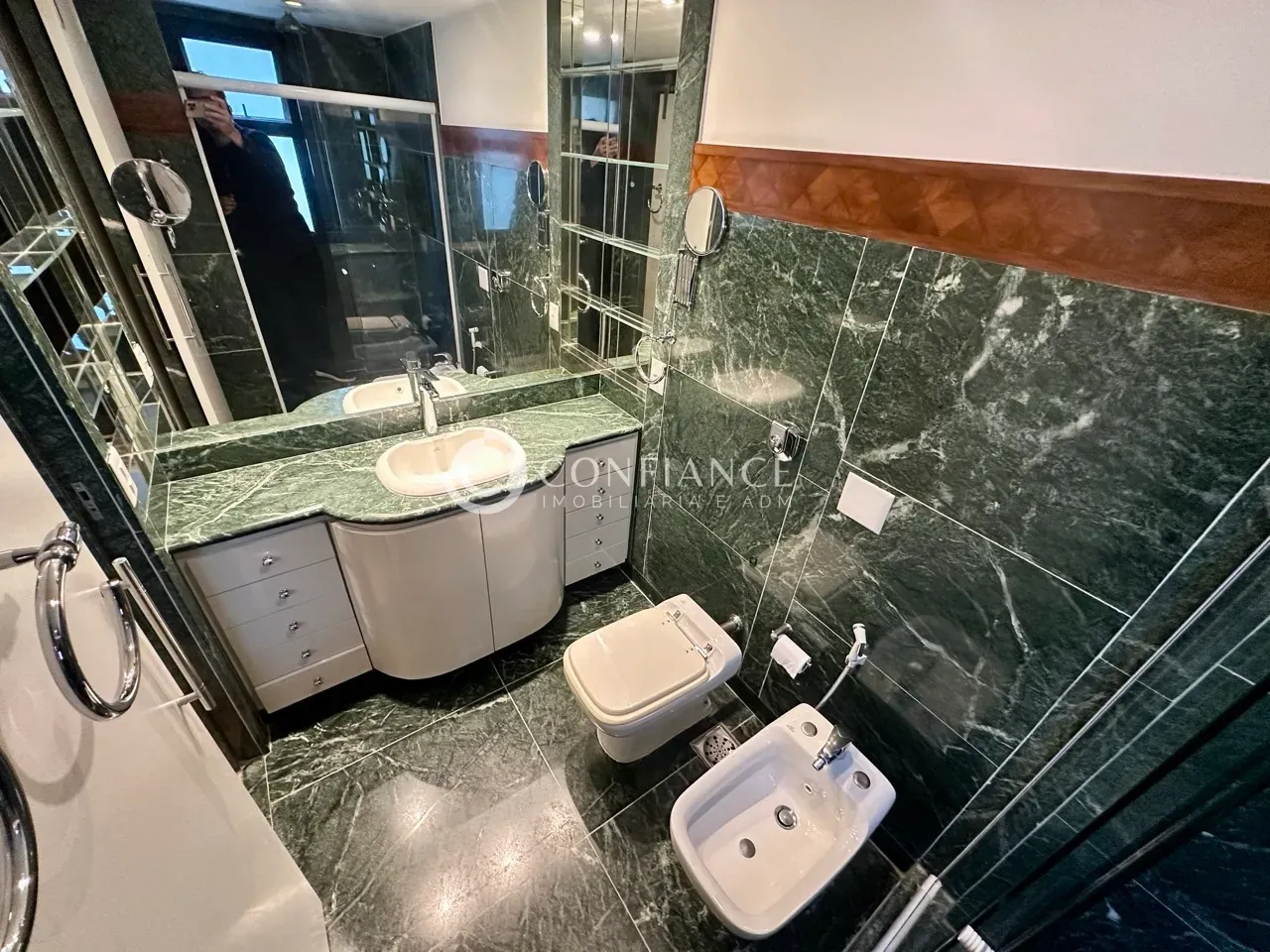 Apartamento de 230 m² com 2 quartos e armários embutidos — photo 32