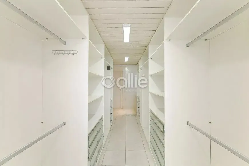 House with 4 en-suite rooms and 4 parking spots — photo 22