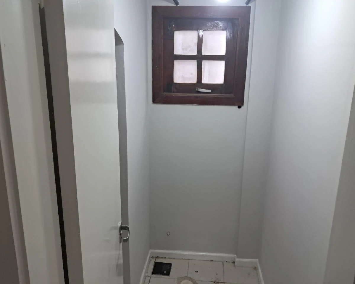 Duplex house with 4 bedrooms and an enclosed kitchen — photo 2