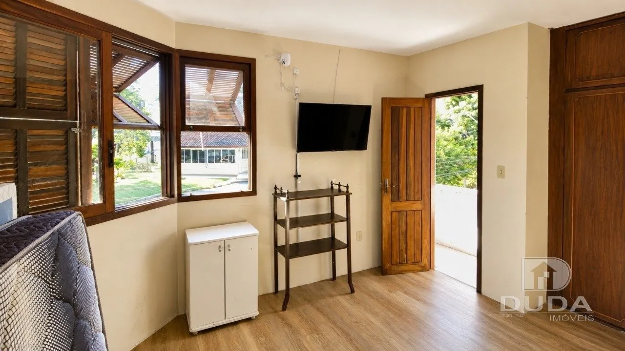 Casa mobiliada com 5 quartos e 260 m² com 2 suítes — photo 5