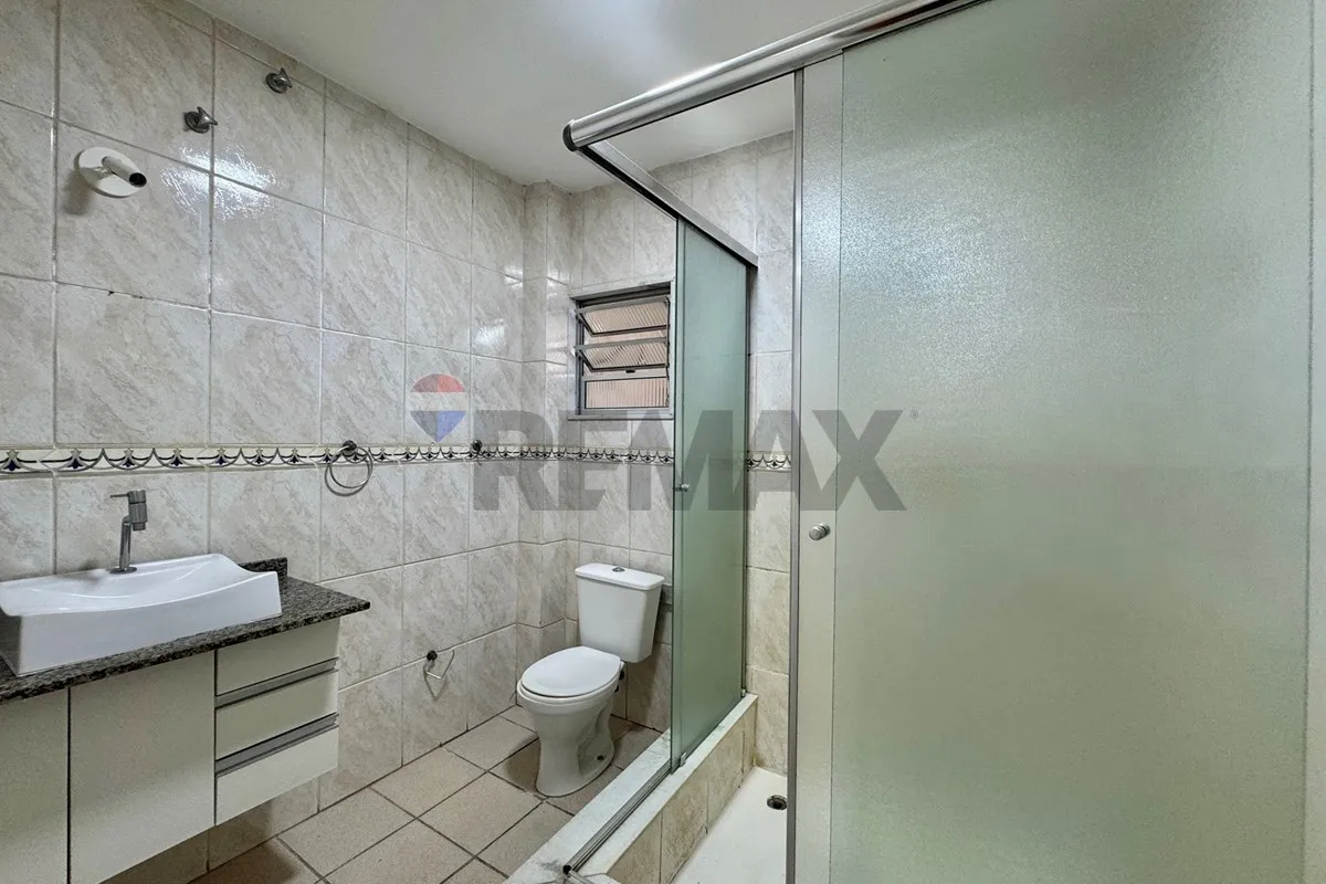 Casa com 3 quartos e 3 banheiros, com varanda e terraço — photo 12
