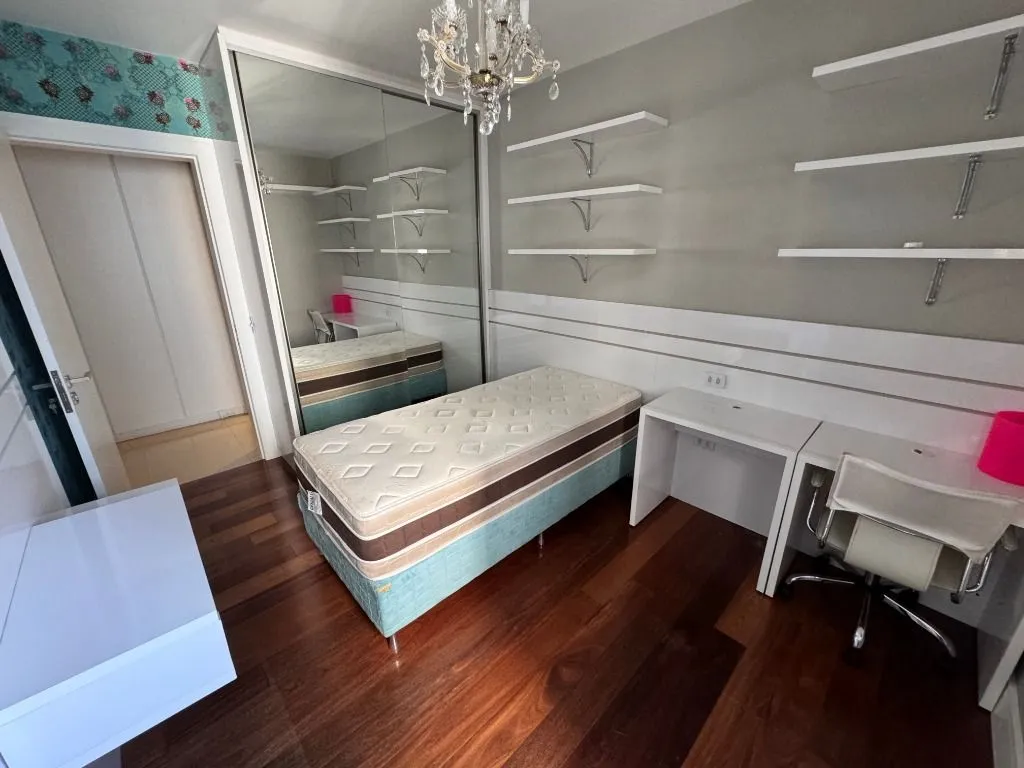 Квартира з 4 спальнями, 194 м² і 5 ванних — photo 23