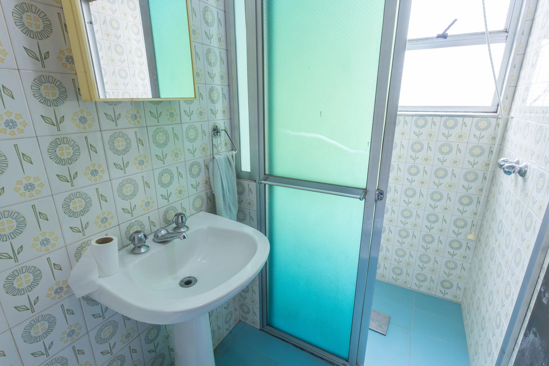 Furnished apartment with 3 bedrooms and 1 en-suite — photo 6