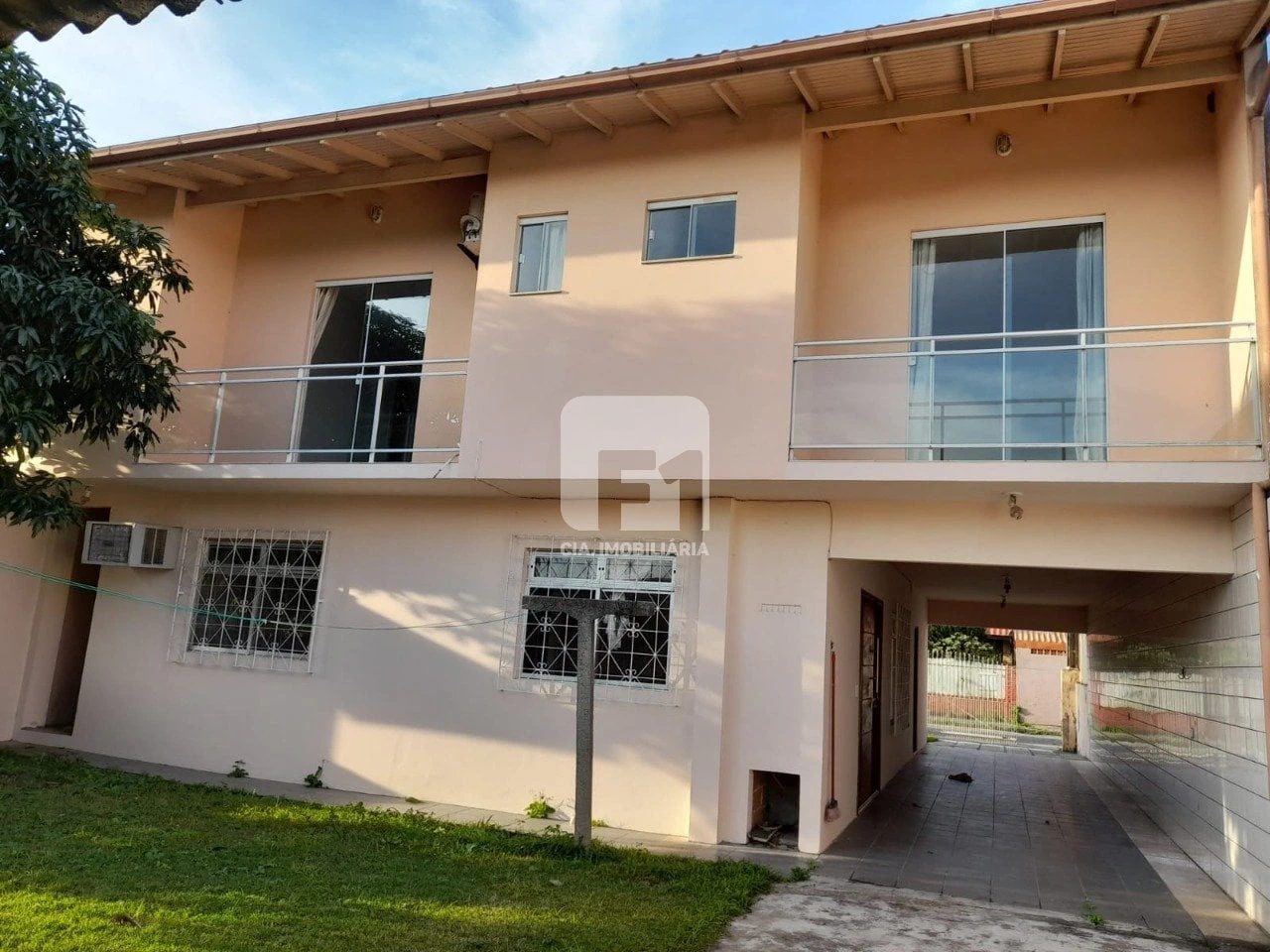House with 5 bedrooms, 2 parking spots and 190 m² — photo 4