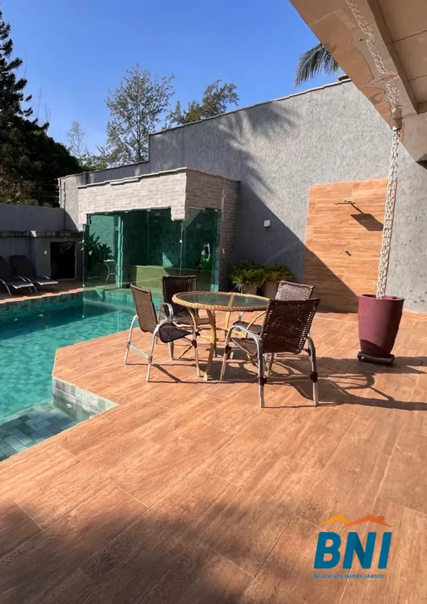 Garden in a 4-bedroom house, 320 m² — photo 15