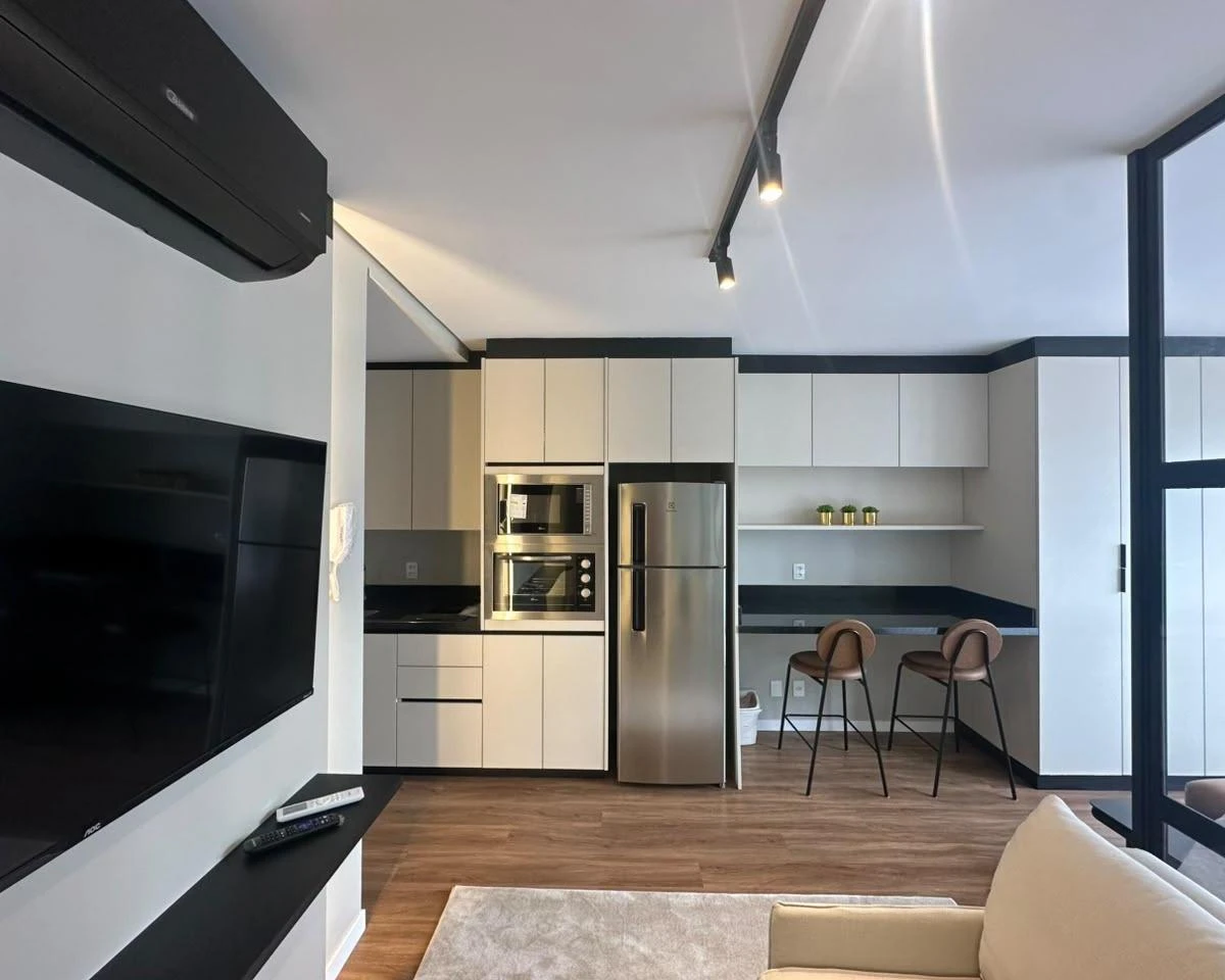 Home office in a one-bedroom apartment, 30 m² — photo 8