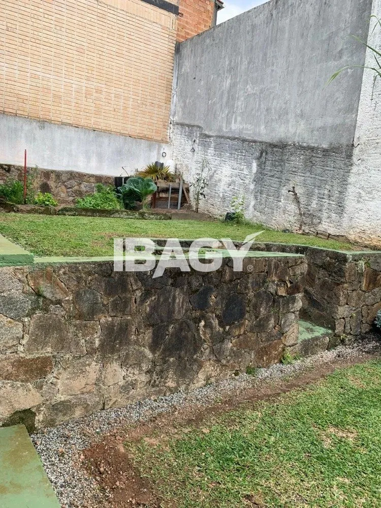 House with 4 bedrooms and 380 m², 2 parking spots — photo 64