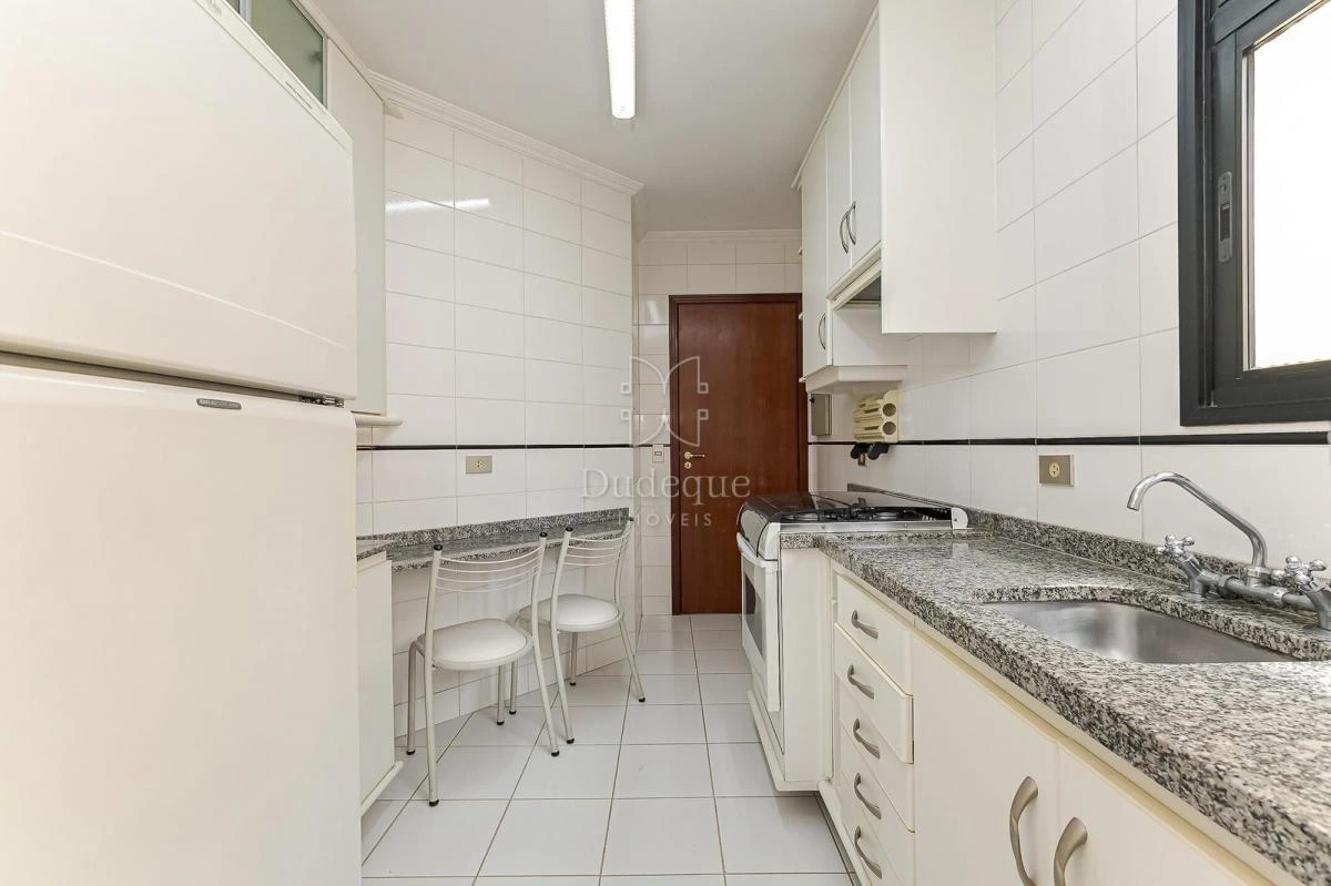 2-bedroom apartment with a home office — photo 18