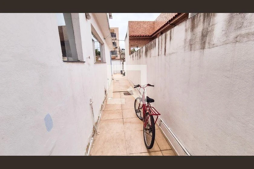 Мебльований будинок 600 м² з 5 спальнями та 3 ванними — photo 30