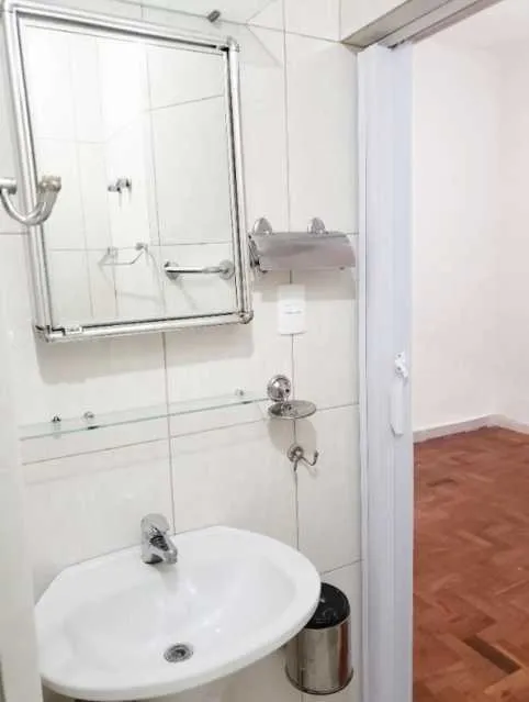 3-bedroom apartment with closed kitchen and laundry area — photo 13