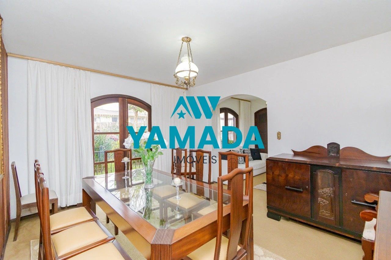 350 m² house with a garden and a grill on the balcony — photo 12
