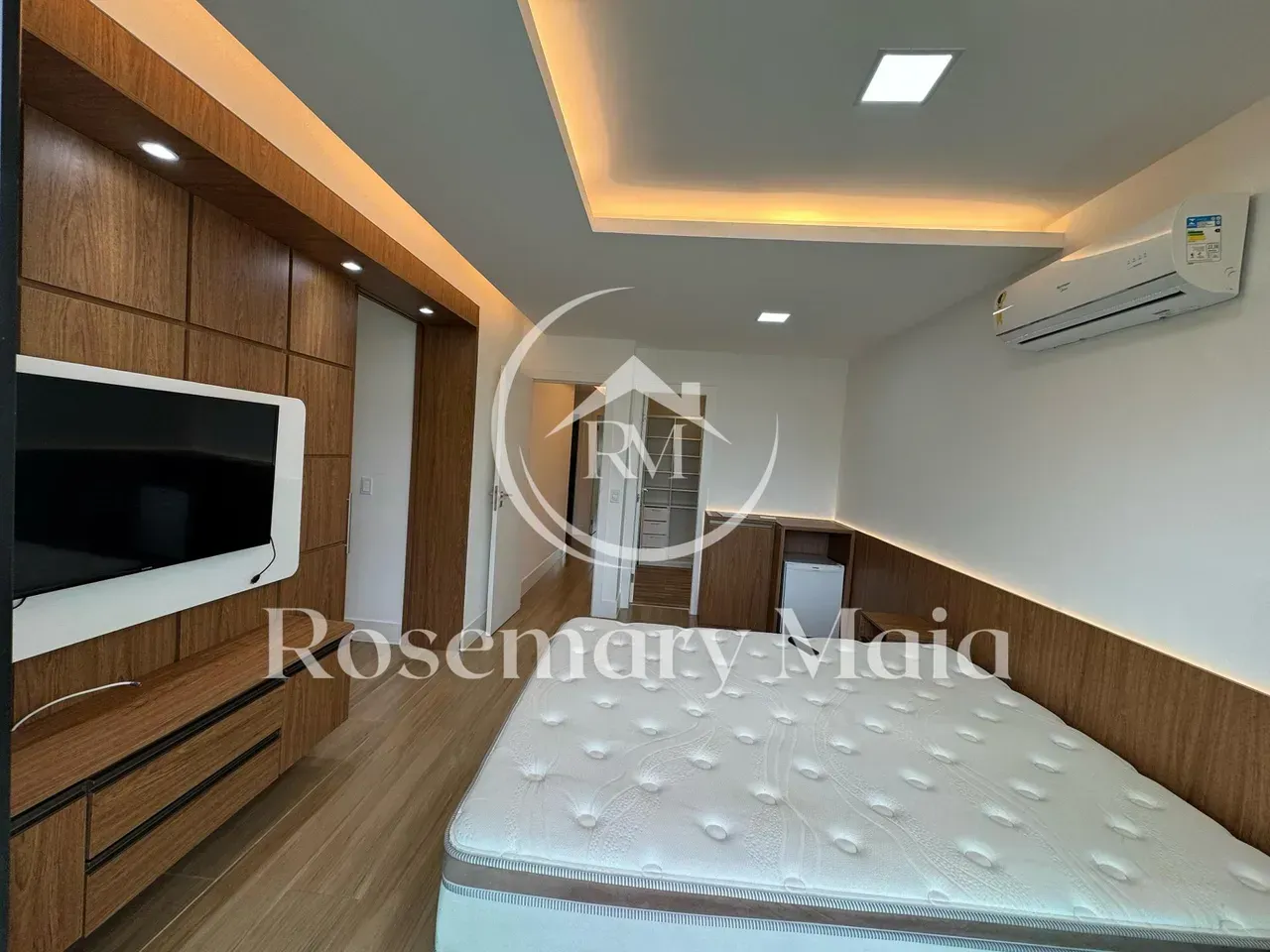 Furnished house with 4 bedrooms and 360 m² — photo 19