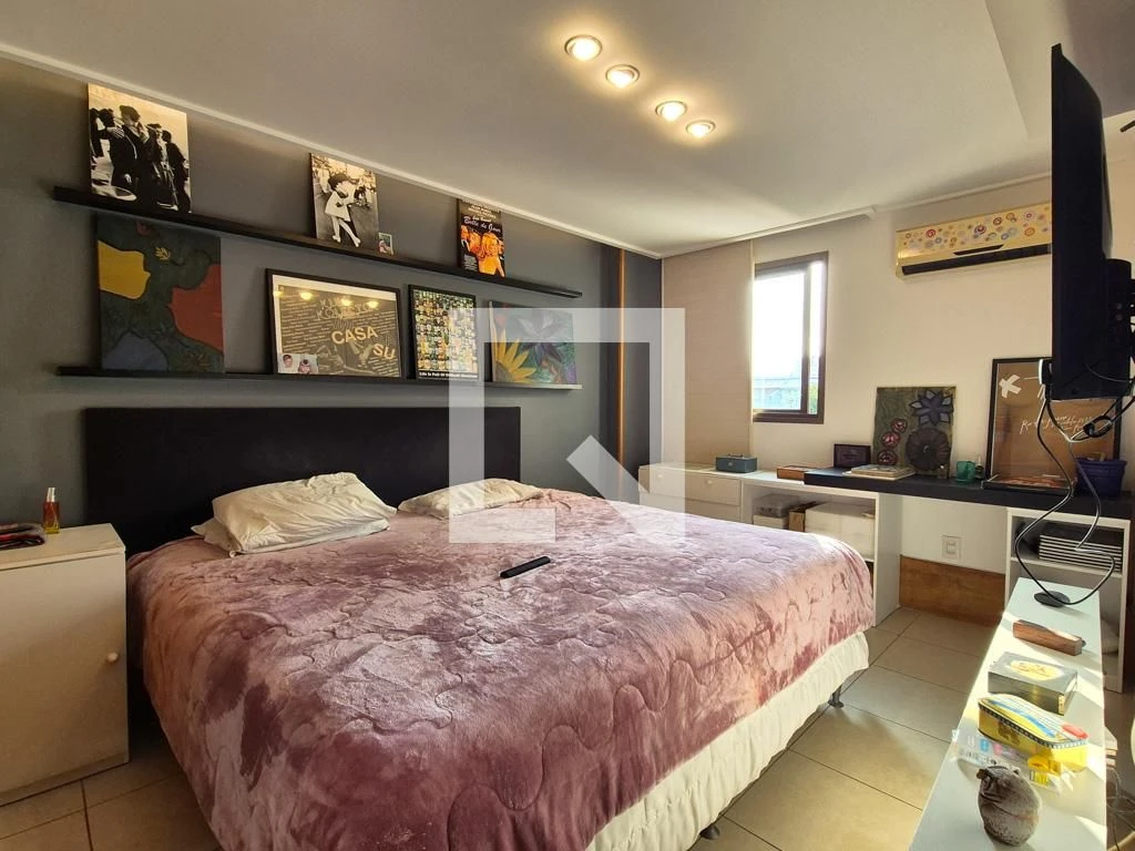 Furnished apartment with 5 en-suite bedrooms and terrace — photo 5