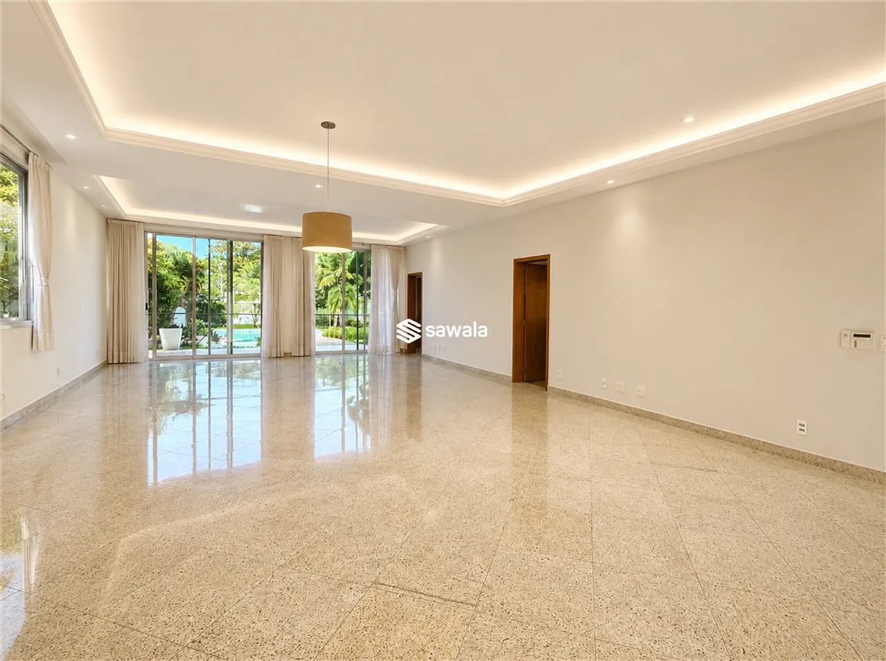 House with 5 bedrooms and a gas open-plan kitchen — photo 3