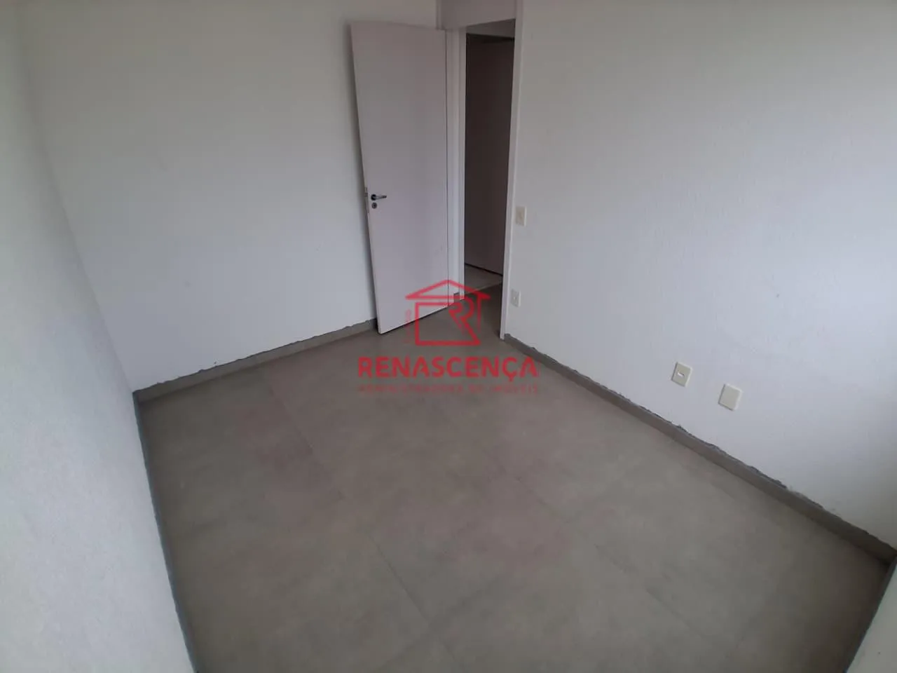 2-bedroom apartment in a building with a pool — photo 11