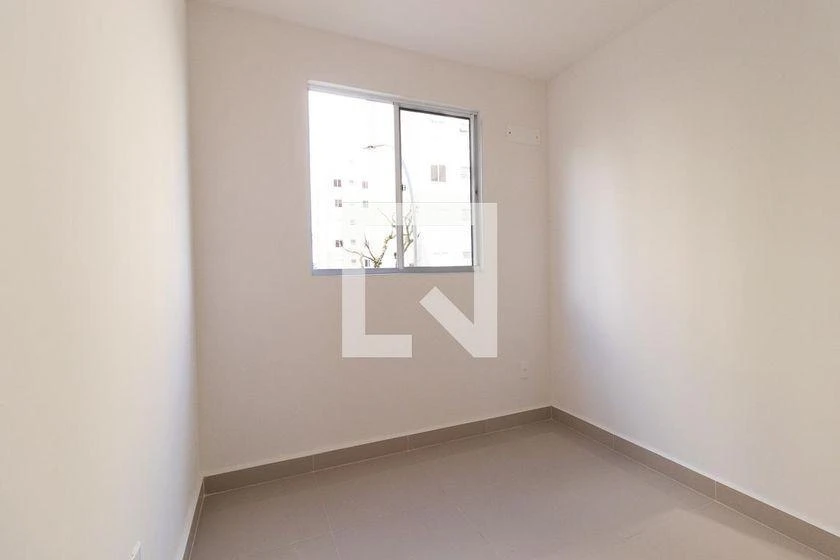 Apartamento de 2 quartos em condomínio com piscina — photo 18