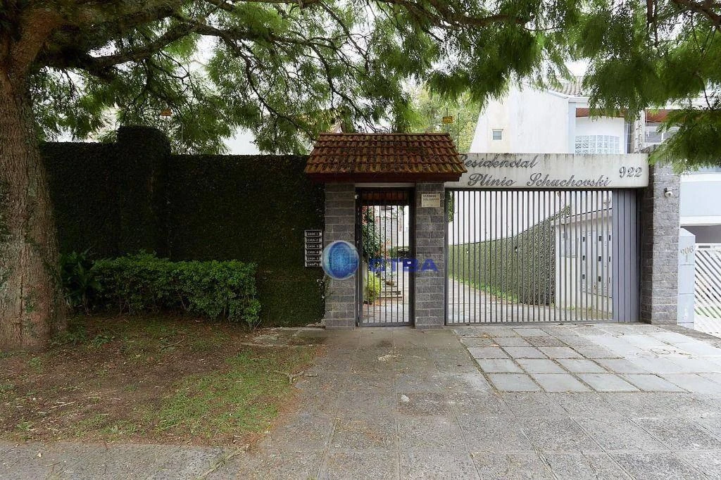 House, 164 m², with wood or laminate floors — photo 40
