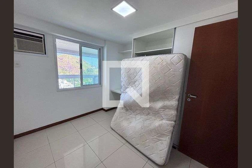 Top-floor apartment with 198 m², 4 bedrooms and 3 parking — photo 18