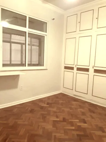 Rental apartment with 120 m², 3 bedrooms and 3 bathrooms — photo 4