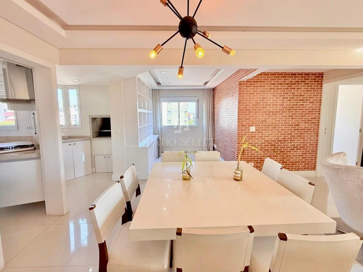 Furnished apartment with 2 bedrooms and glass balcony — photo 21