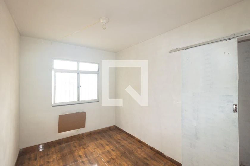 Apartamento de 2 quartos com piso de cerâmica e vaga — photo 18