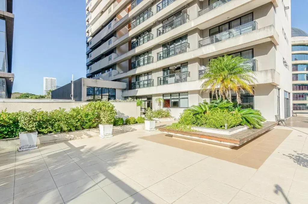 Furnished 1-bedroom apartment with 1 parking space — photo 19