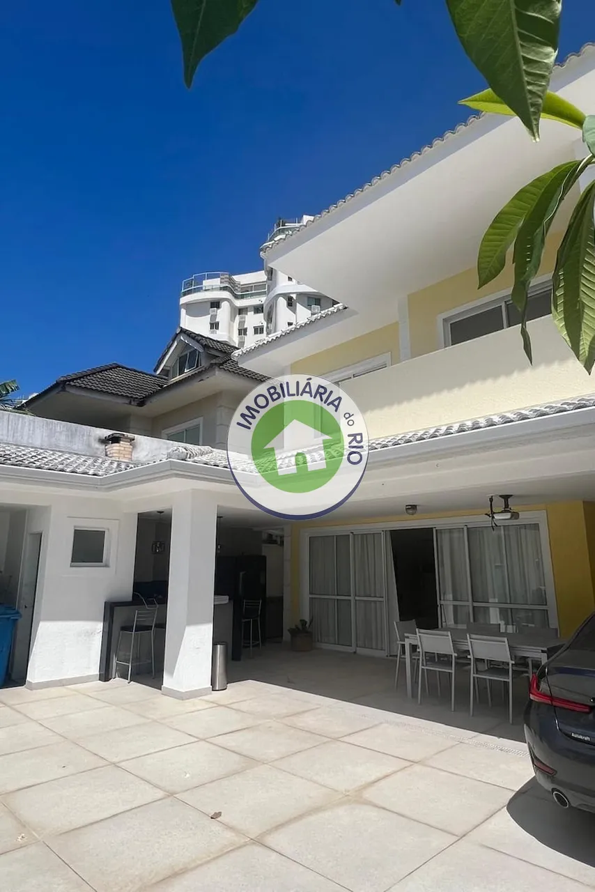 Casa triplex com 3 quartos e 5 banheiros — photo 9
