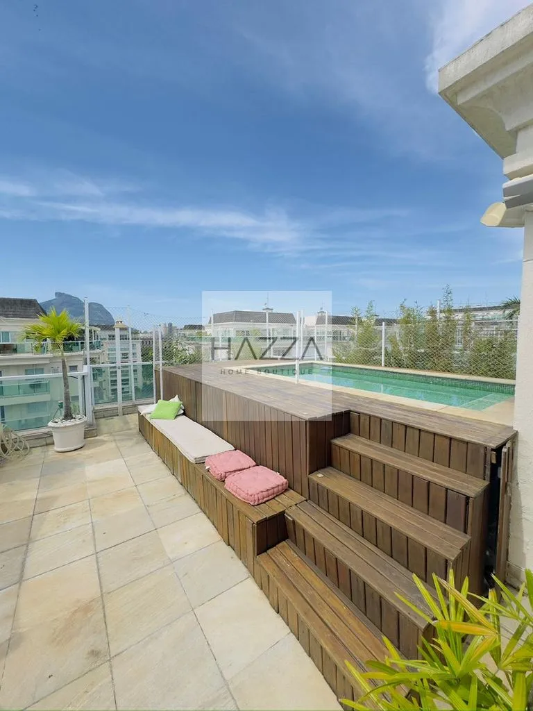 Furnished 313 m² apartment with 3 suites and private balcony — photo 41
